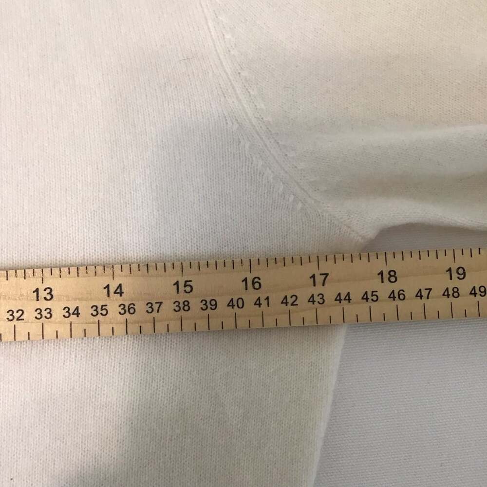 Garnet Hill Lightweight Cashmere Turtleneck Sweater Size S Ivory Cream Luxury - Picture 3 of 9